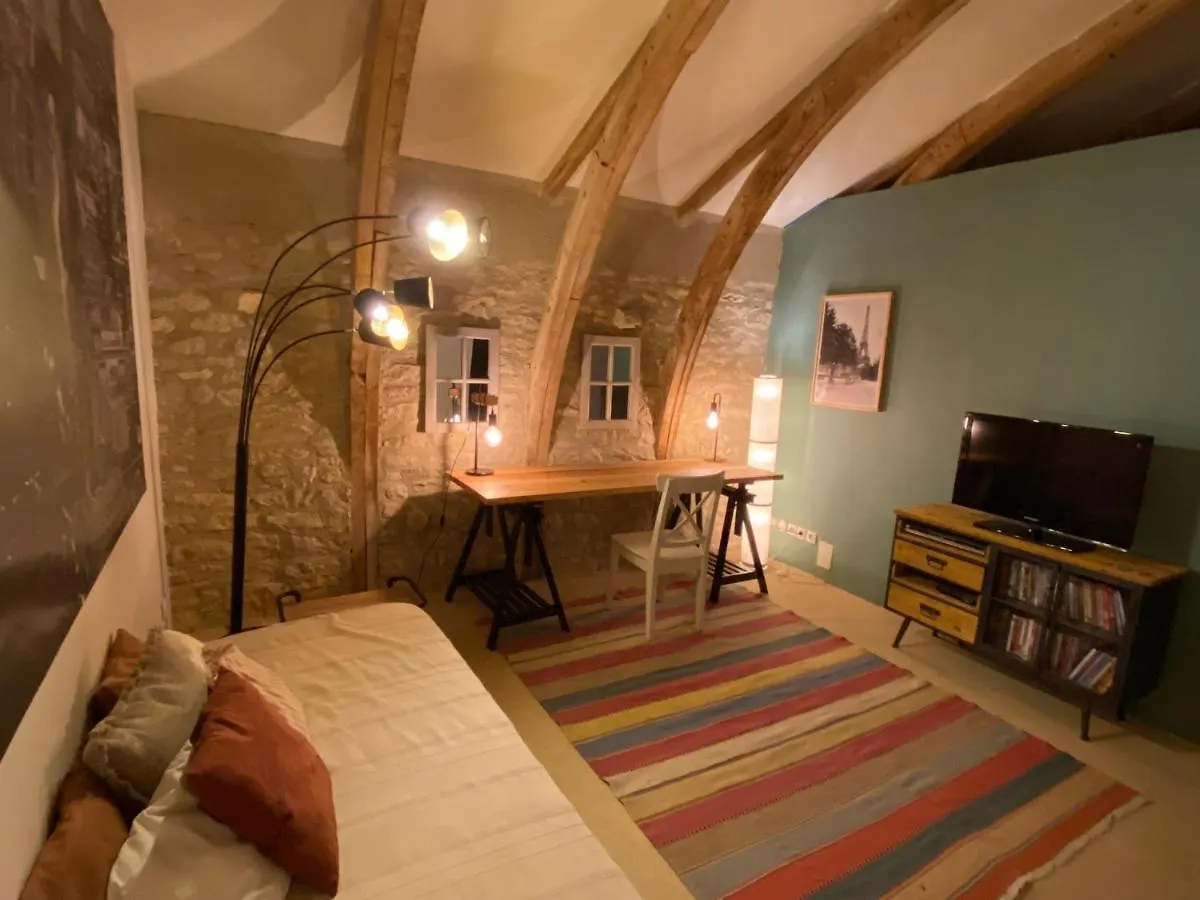 Holiday home Cahors - Lot - Les Lumieres Du Causse - Domaine En Pierres Blanches Avec Vue Sur Les Causses Villa Bellefont-la Rauze France